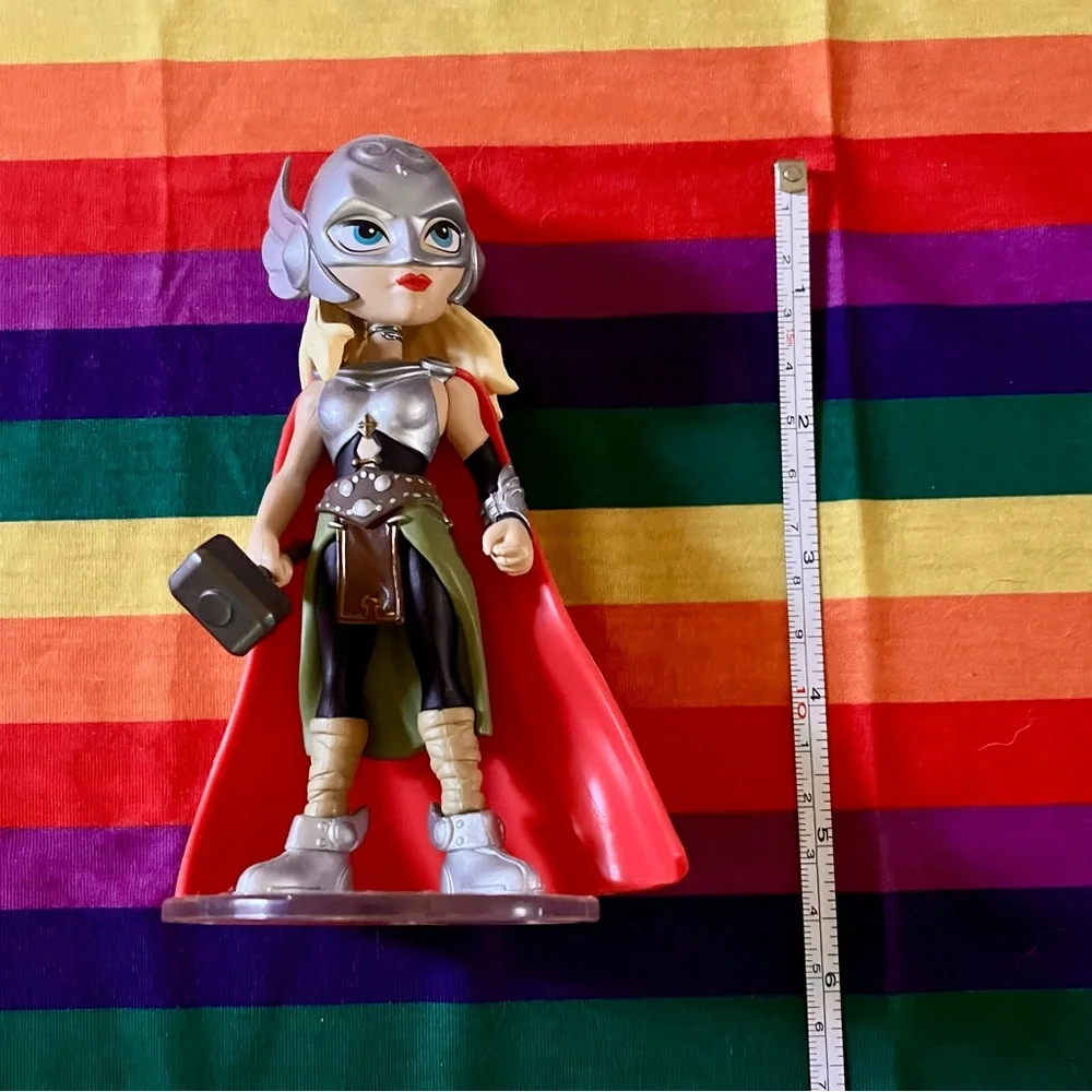Marvel Action Figure Lady Thor/Mighty Thor Bobble Head - Picture 2 of 2